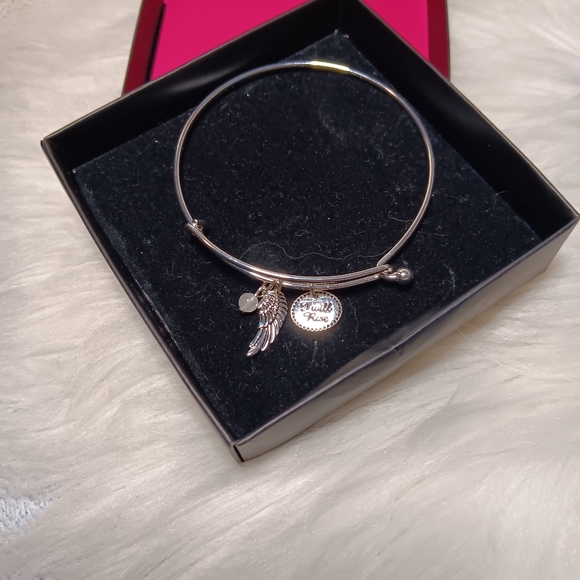 Bracelet - Picture 10 of 10